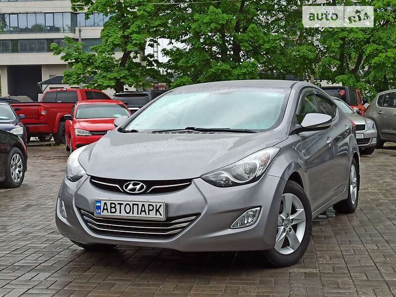 2013 hyundai elantra