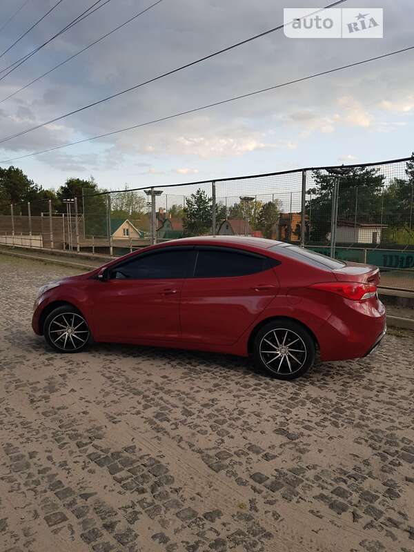 2011 hyundai elantra