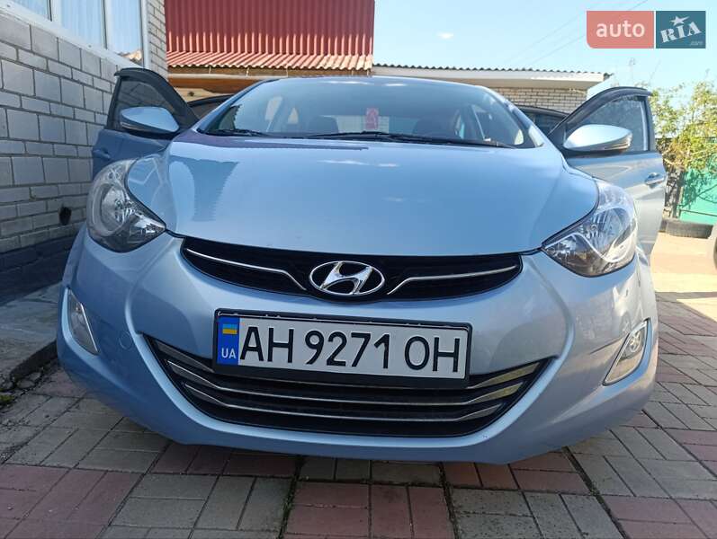 2011 hyundai elantra