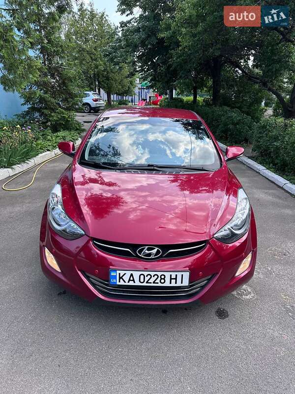 2011 hyundai elantra