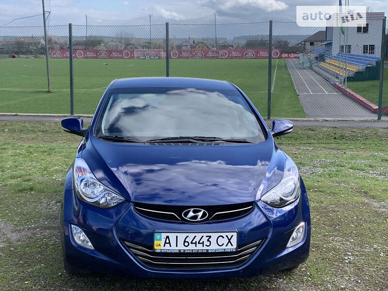 2012 hyundai elantra