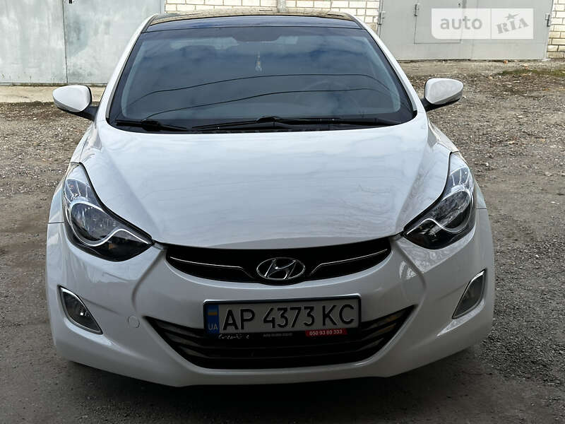 2012 hyundai elantra