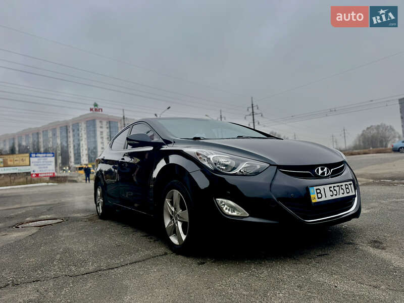 2012 hyundai elantra