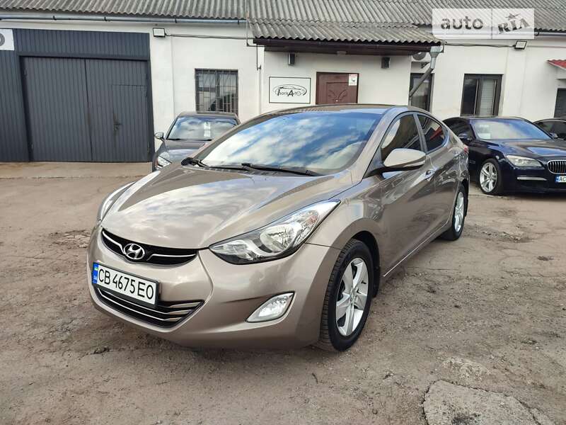 2012 hyundai elantra