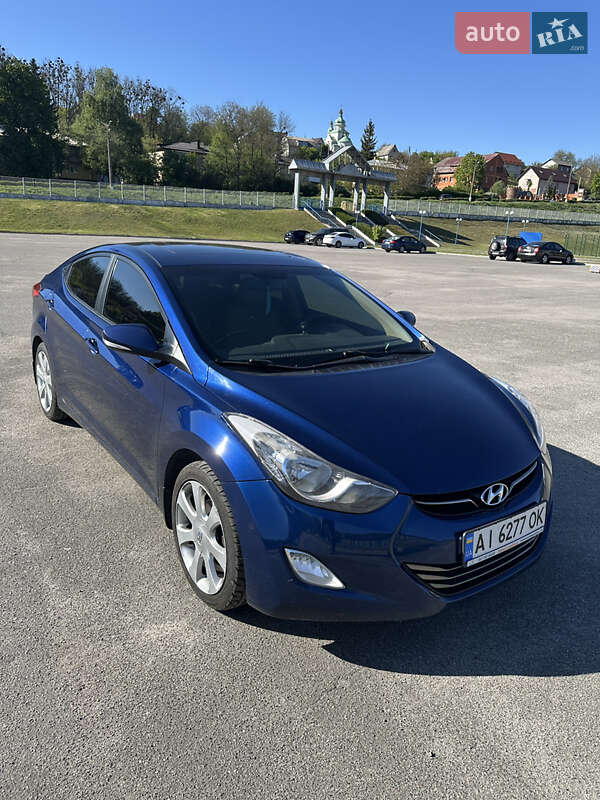 2012 hyundai elantra