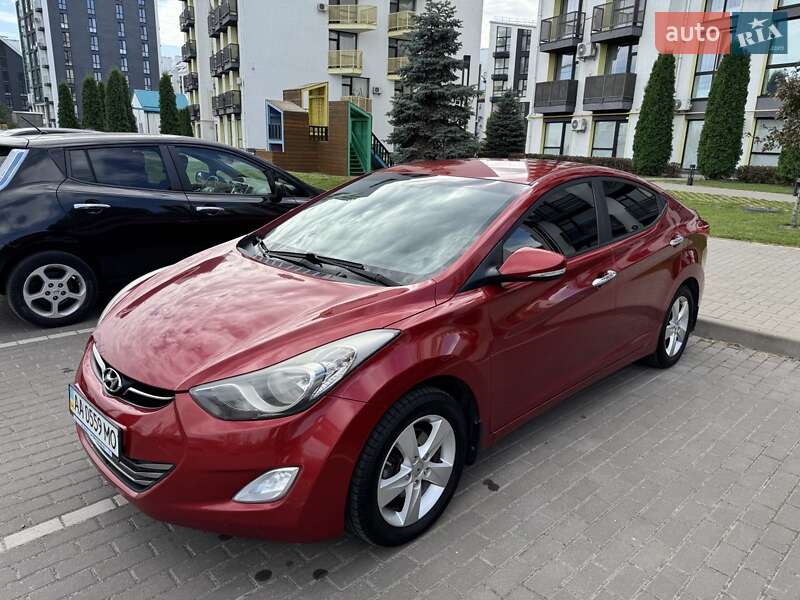 2012 hyundai elantra
