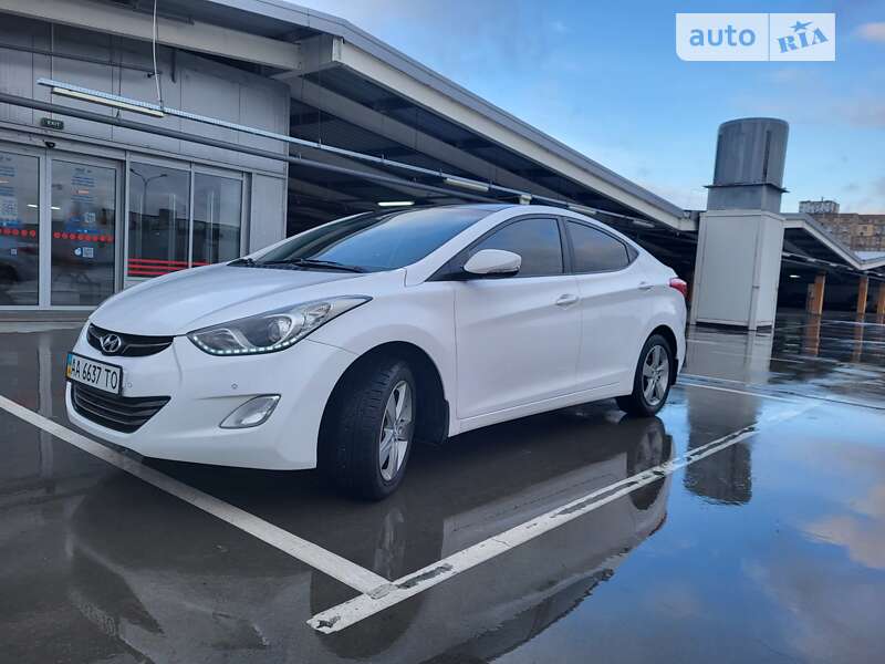 2013 hyundai elantra