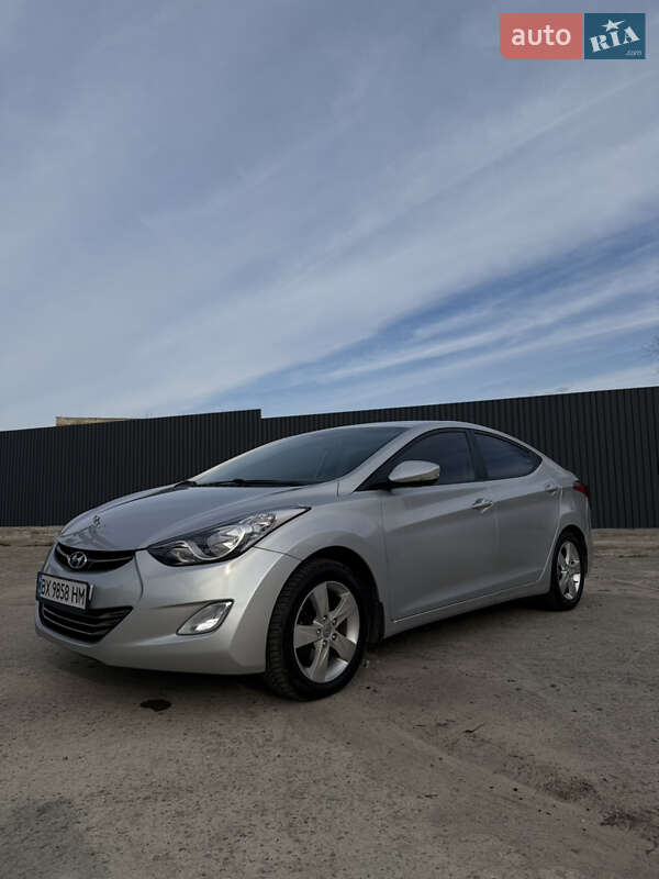 2013 hyundai elantra