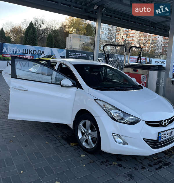 2013 hyundai elantra