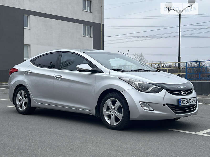 2013 hyundai elantra