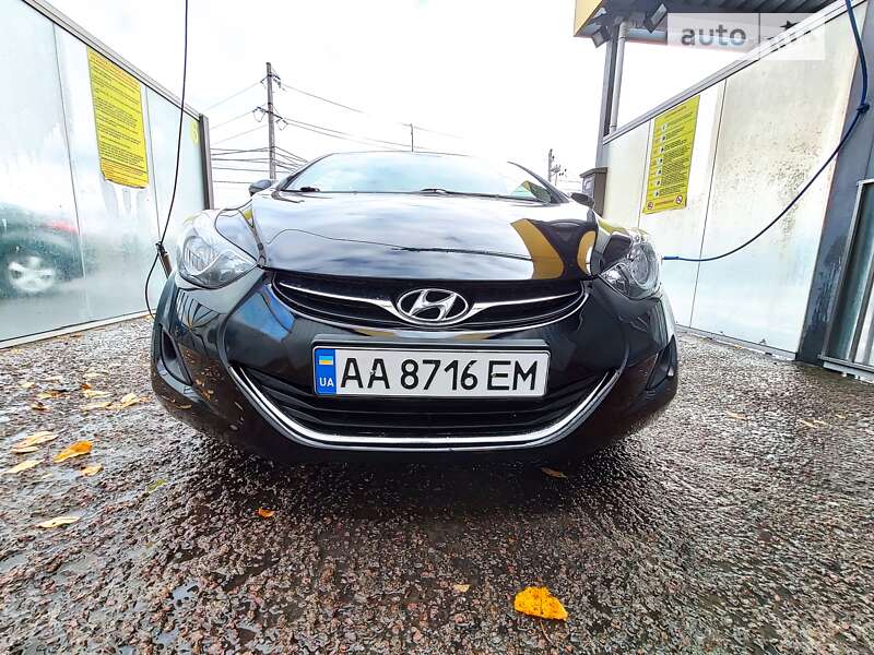 2011 hyundai elantra