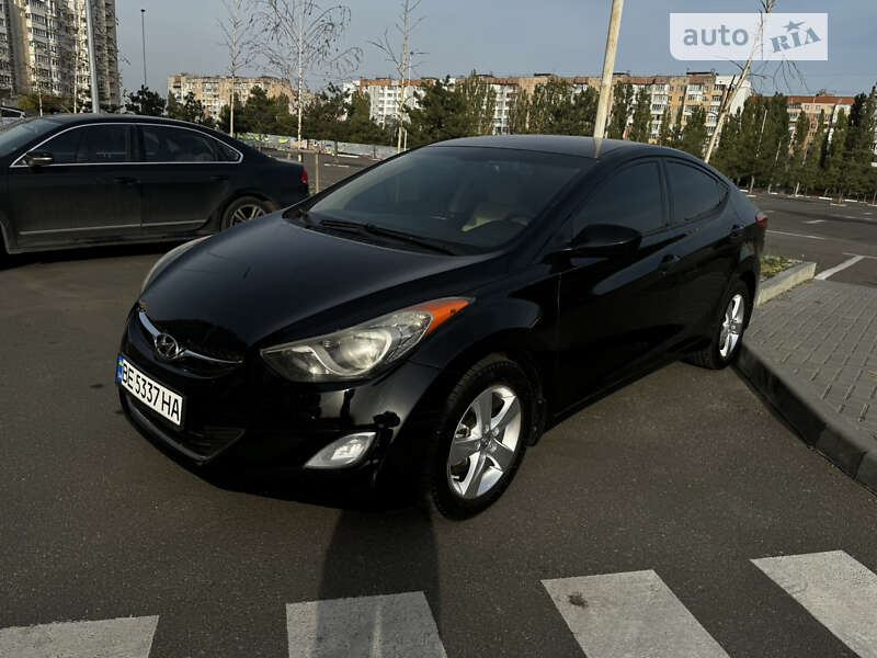 2013 hyundai elantra