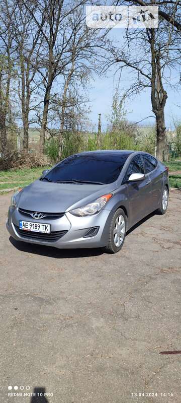 2011 hyundai elantra