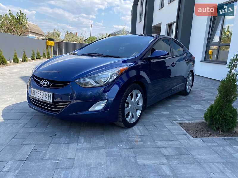 2012 hyundai elantra