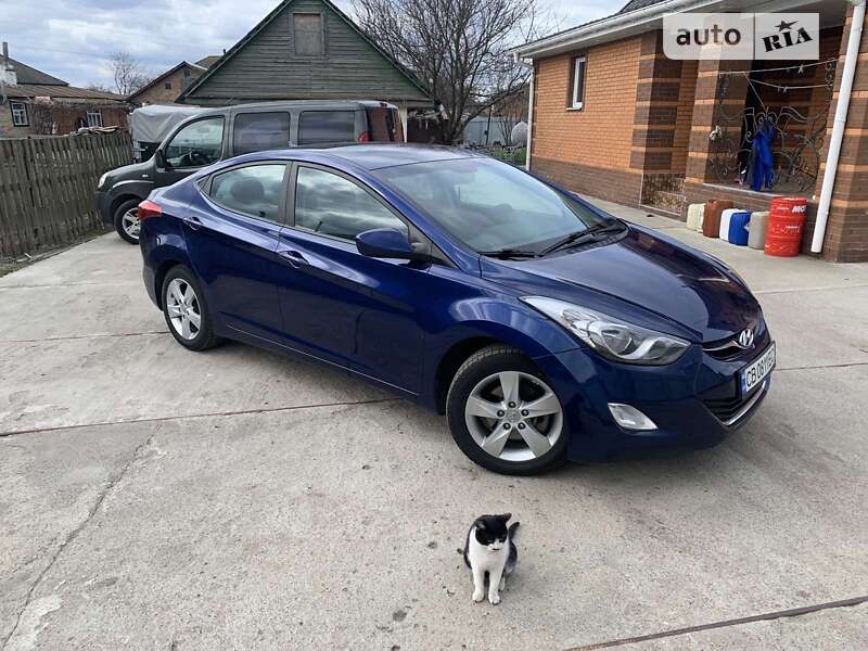 2012 hyundai elantra