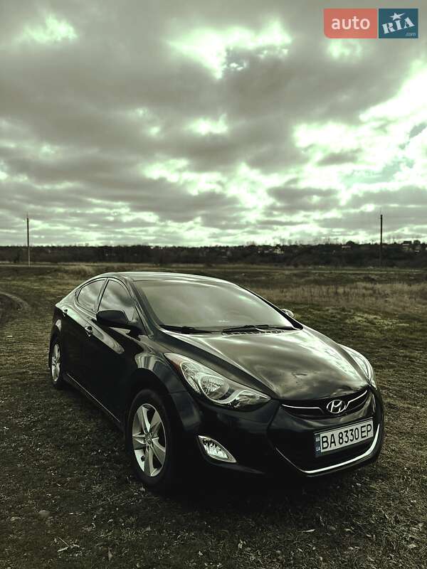 2012 hyundai elantra