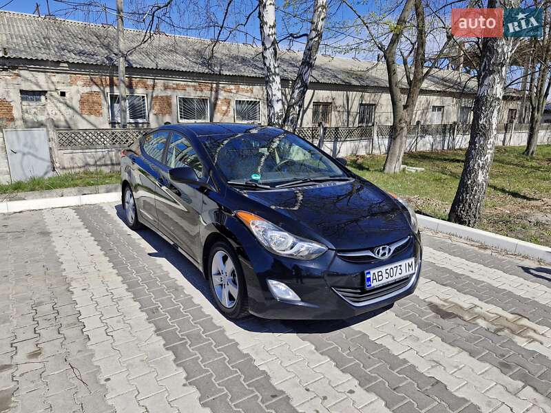 2012 hyundai elantra