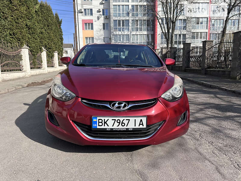 2011 hyundai elantra