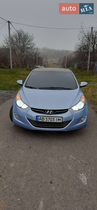 2012 hyundai elantra