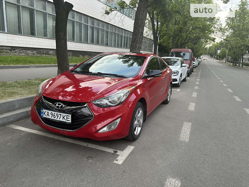 2012 hyundai elantra