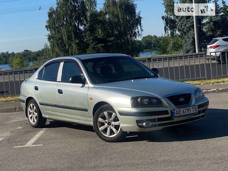 2004 hyundai elantra