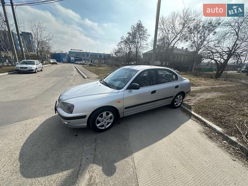 2005 hyundai elantra