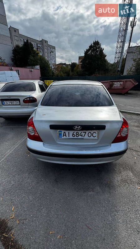 2005 hyundai elantra
