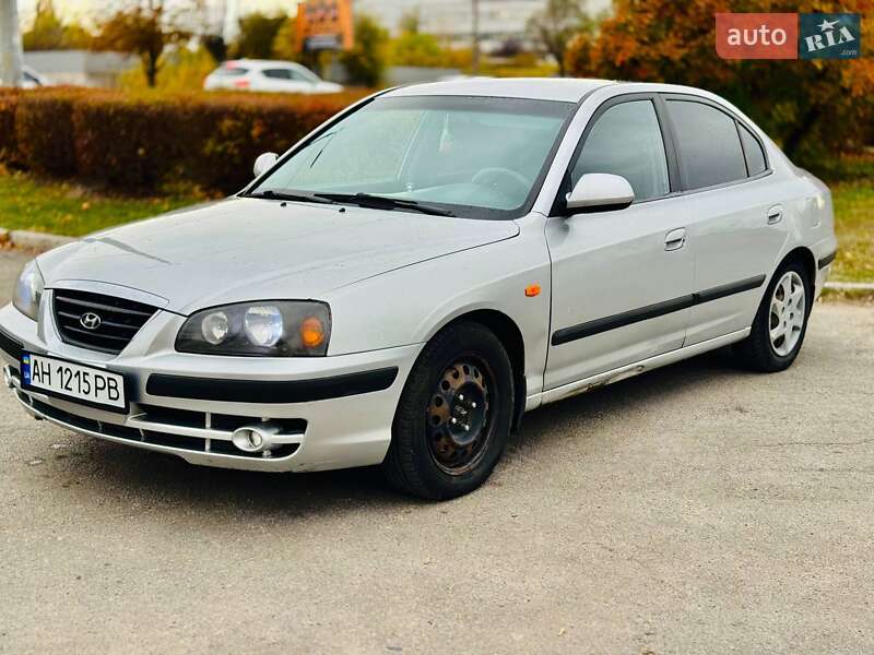 2004 hyundai elantra