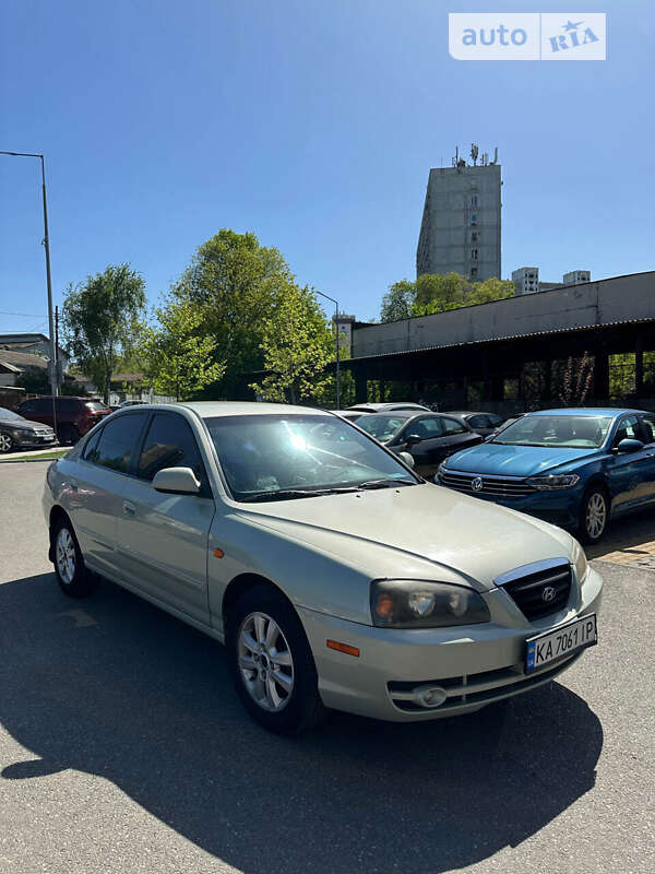 2004 hyundai elantra