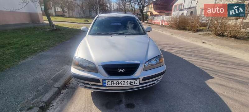 2004 hyundai elantra