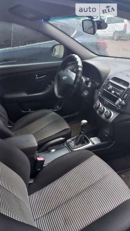 2010 hyundai elantra