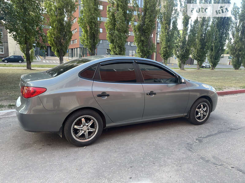 2010 hyundai elantra