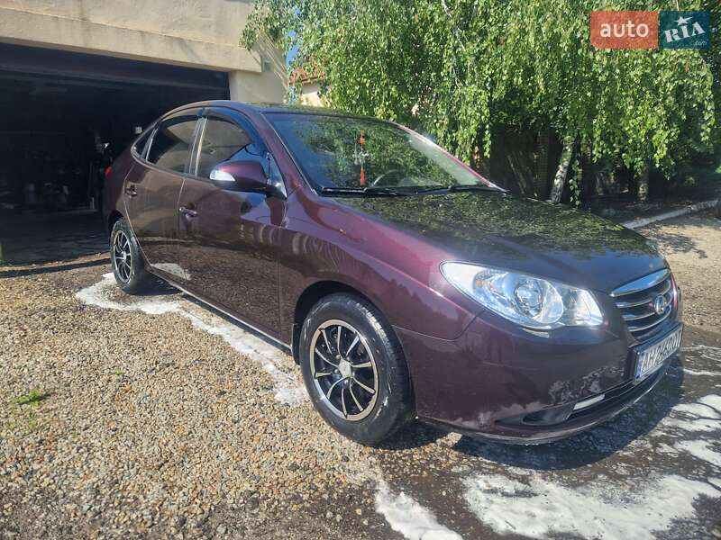 2011 hyundai elantra