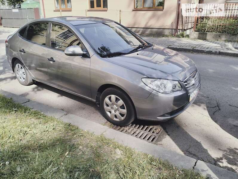 2011 hyundai elantra