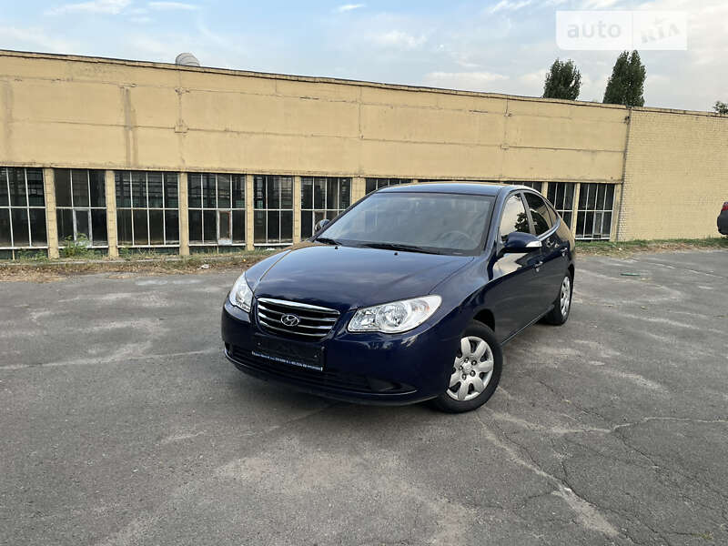 2011 hyundai elantra