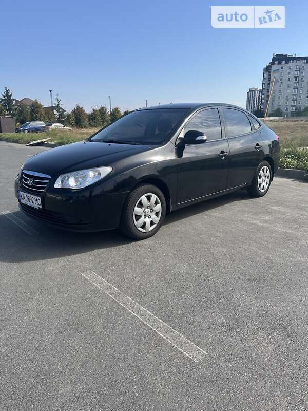 2011 hyundai elantra