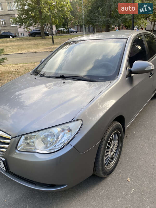 2011 hyundai elantra