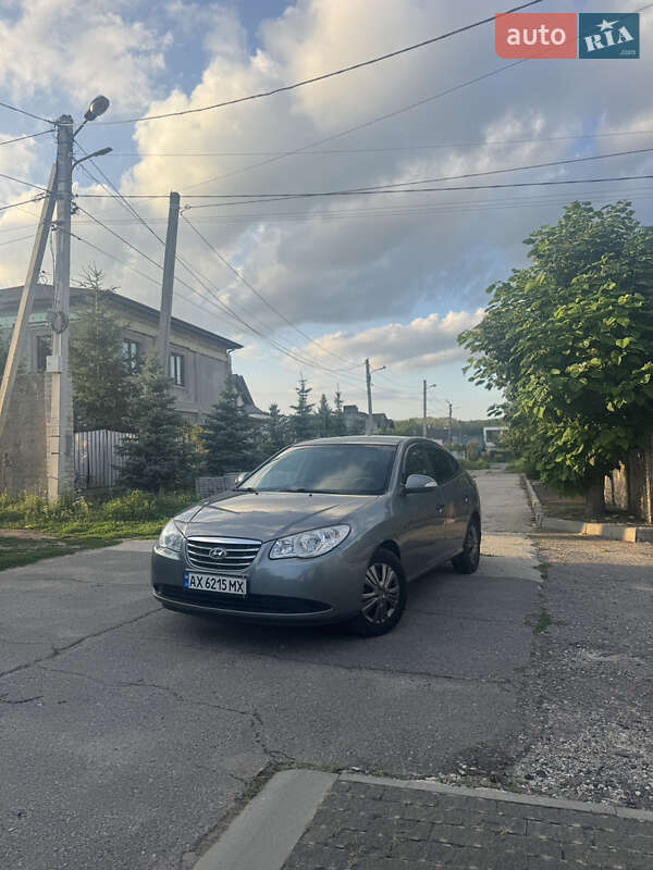 2010 hyundai elantra