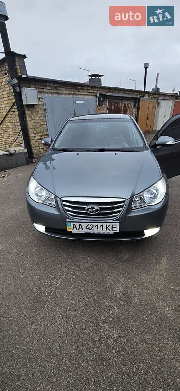 2010 hyundai elantra