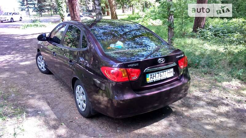 2010 hyundai elantra