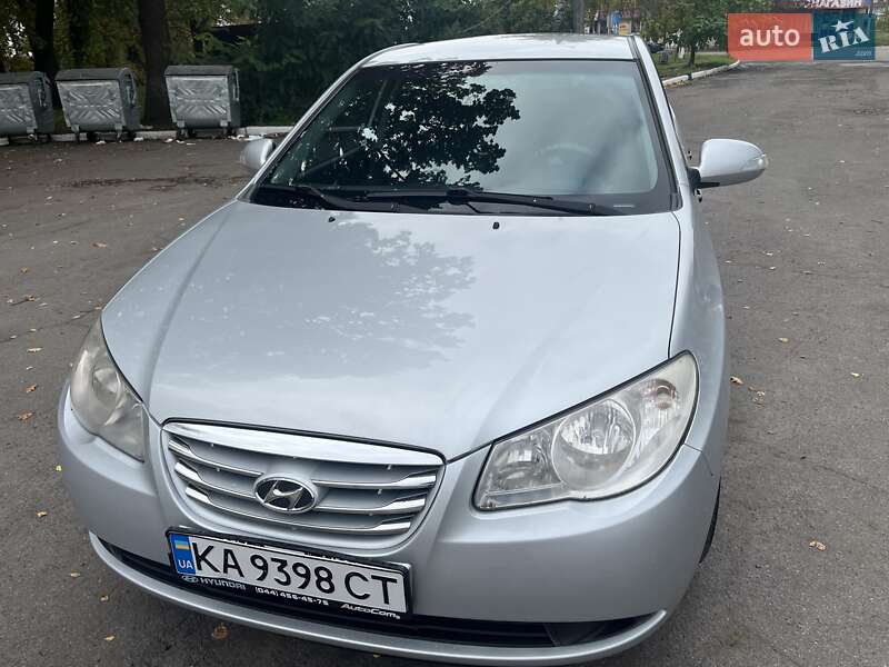 2010 hyundai elantra