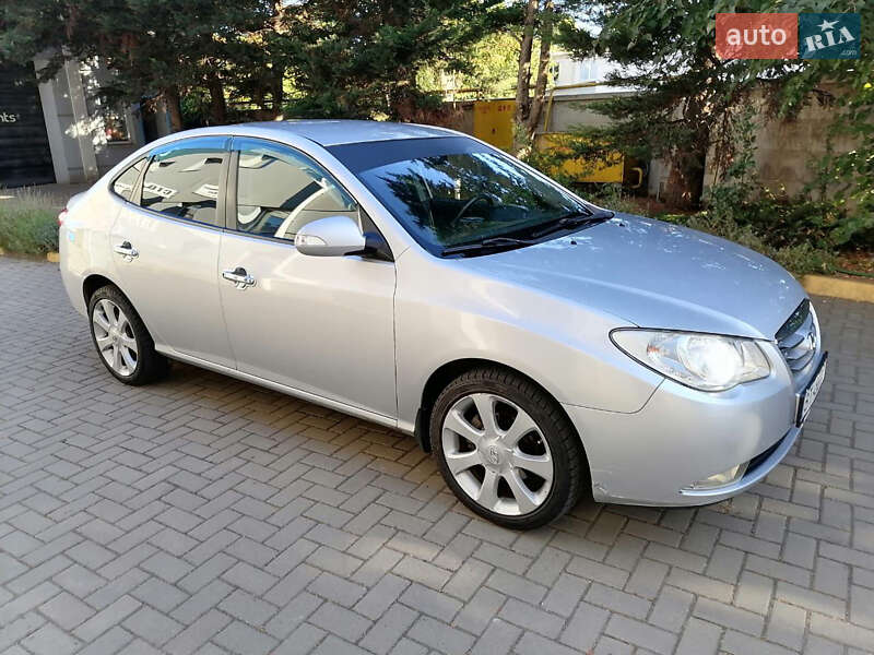 2010 hyundai elantra