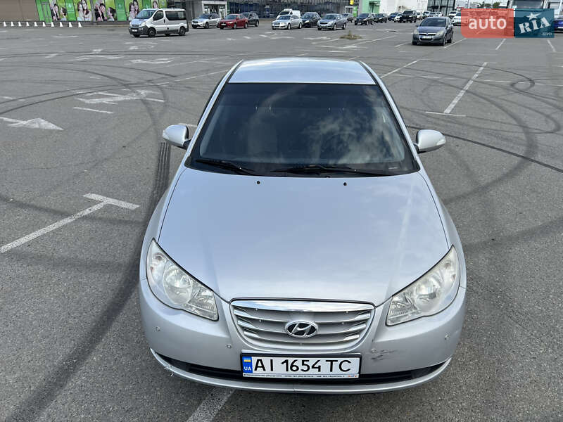 2010 hyundai elantra