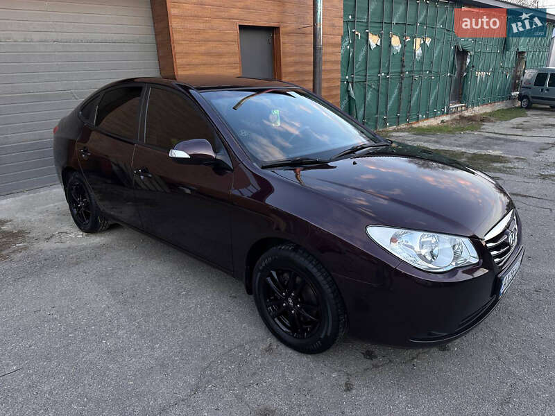 2011 hyundai elantra