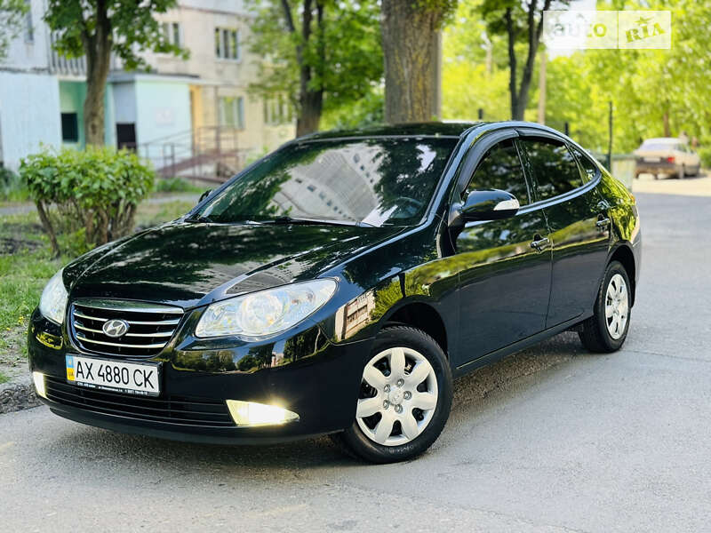 2011 hyundai elantra