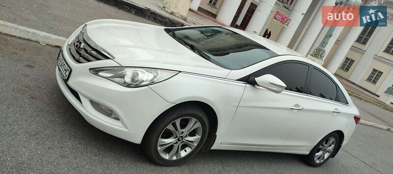 2011 hyundai sonata