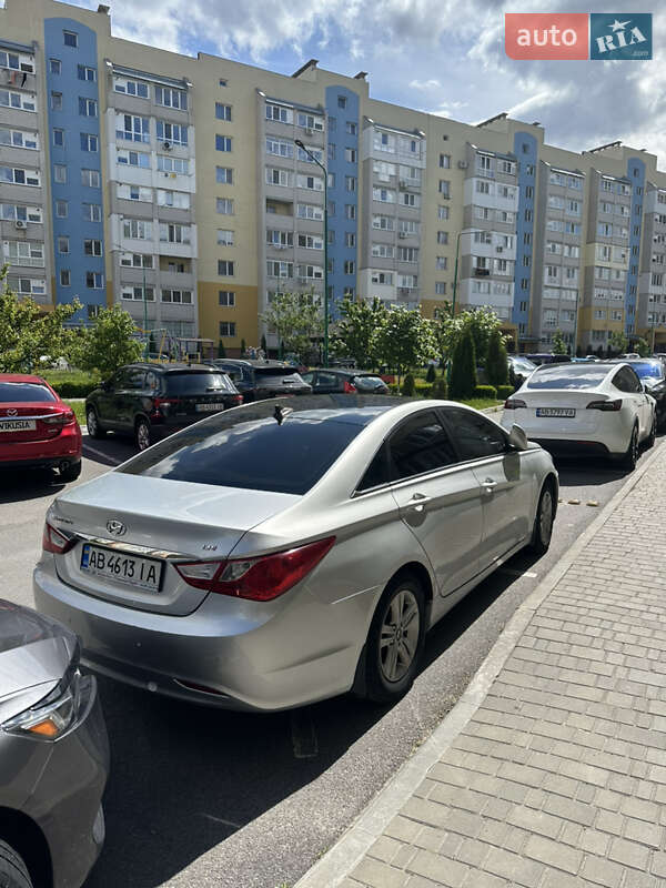 2013 hyundai sonata-lf