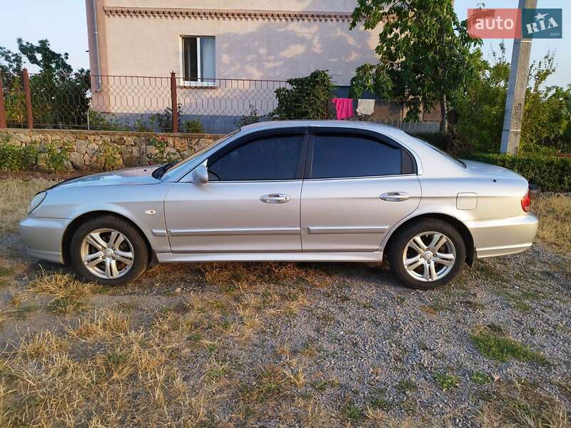 2004 hyundai sonata