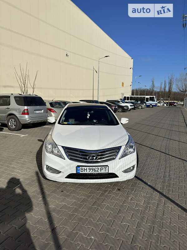 2012 hyundai grandeur