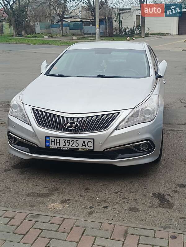 2011 hyundai grandeur